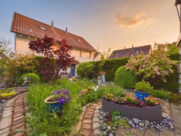 Wo Wohnqualität zuhause ist - Familienhaus mit Wintergarten und Solaranlage - Bild