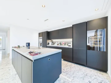 Modern gestaltete 4.5-Zimmer-Attikawohnung in gut erschlossener Lage - Bild