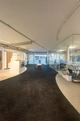 Moderne und vielseitige Gewerbefläche an Top-Lage im Herzen von Brüttisellen - Bild