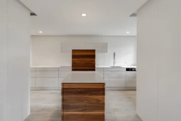 Grosszügige 8.5-Zimmer-Wohnung Watt - Bild